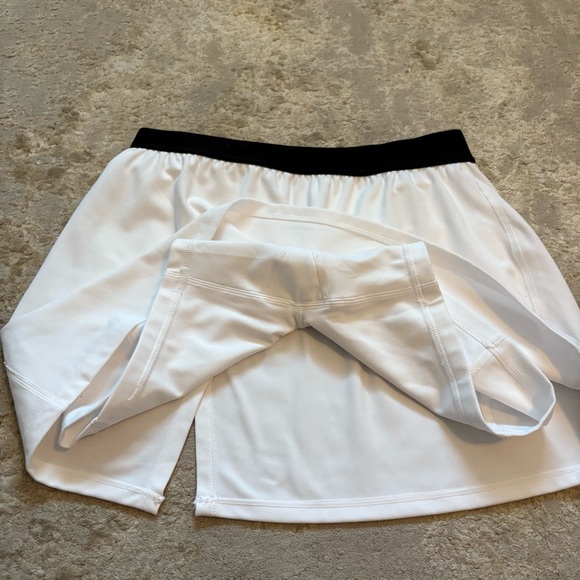 Reebok Women's Black and White Athletic Sport Tennis Golf Skort Size Xsmall - Picture 12 of 12